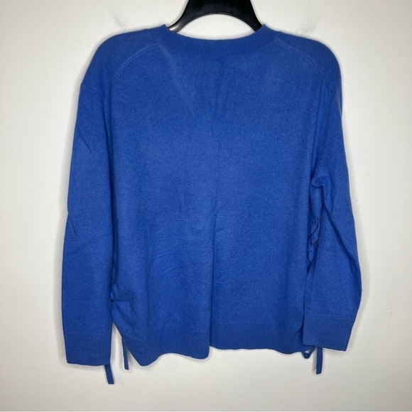 C by Bloomingdale’s cashmere sweater periwinkle blue size medium - Picture 5 of 5